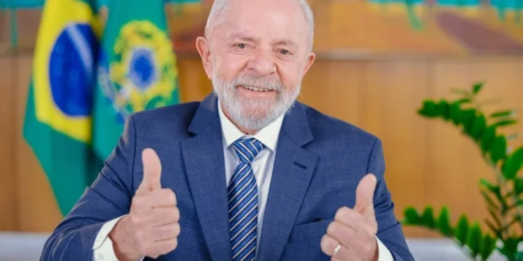 Hemorragia não afeta função cerebral do presidente, diz médico de Lula