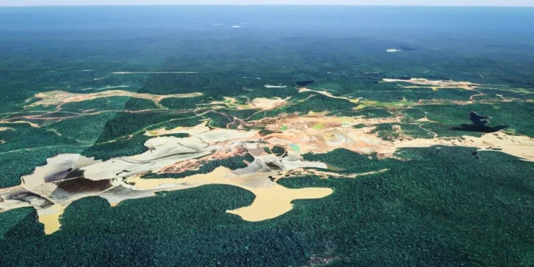 Mina de Pitinga, em Presidente Figueiredo (Google Earth)