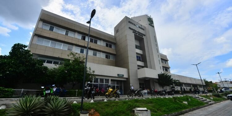 Vítima de acidente na rodovia AM-010 segue internada em Hospital de Manaus