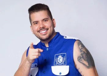 Arlindo Neto assume item do boi Garanhão em Manaus (Reprodução/Instagram)