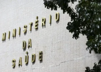 Organizações cobram do Ministério da Saúde entrega de remédio para AME