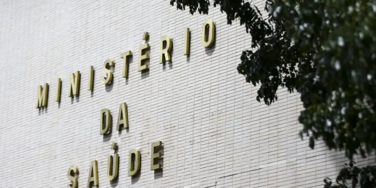 Organizações cobram do Ministério da Saúde entrega de remédio para AME