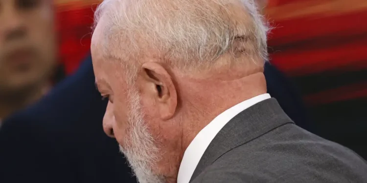 Lula fará novo procedimento cirúrgico nesta quinta, 12