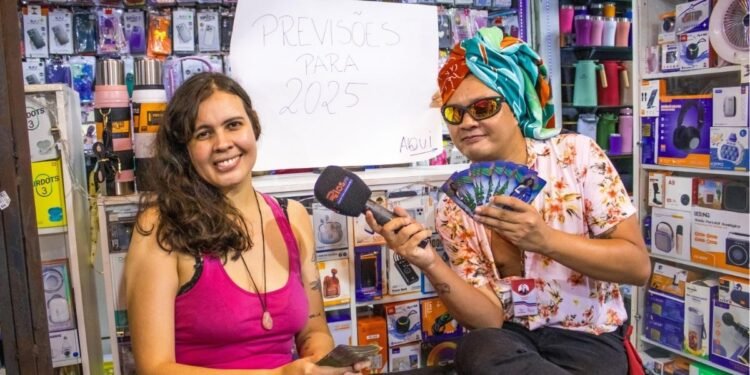 Taróloga revela previsões para 2025