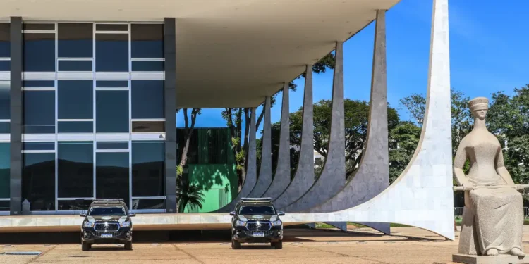 Moraes autoriza transferência de investigados no inquérito do golpe