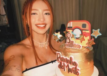 Ruivinha de Marte celebra oito millhões de seguidores com festa em Manaus