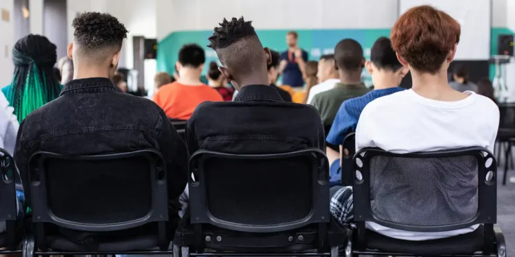 Uma a cada 3 famílias diz que filhos não aprendem o esperado na escola