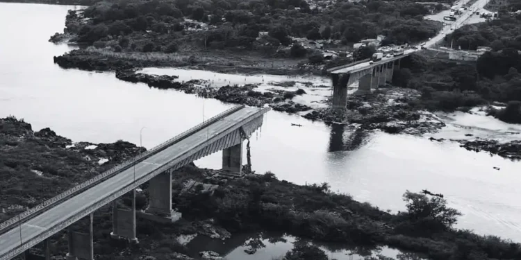 Governo destina R$ 100 milhões para reconstrução de ponte que desabou