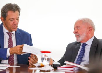 Haddad afirma que Lula está para assinar MP para reforçar gratuidade e sigilo do Pix