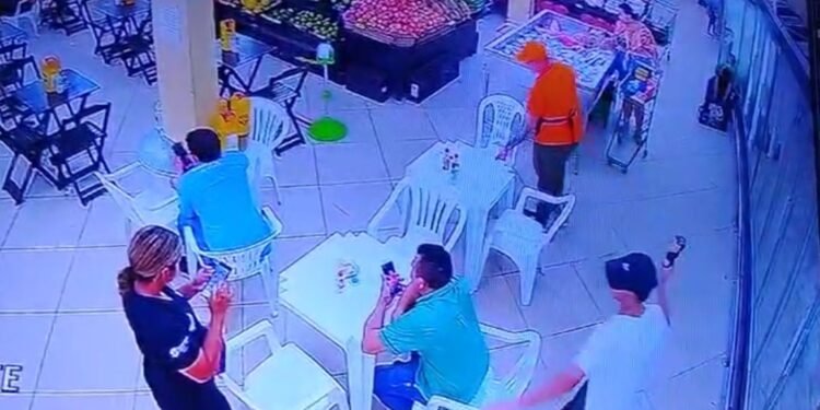 agressao-homem-sueprmercado