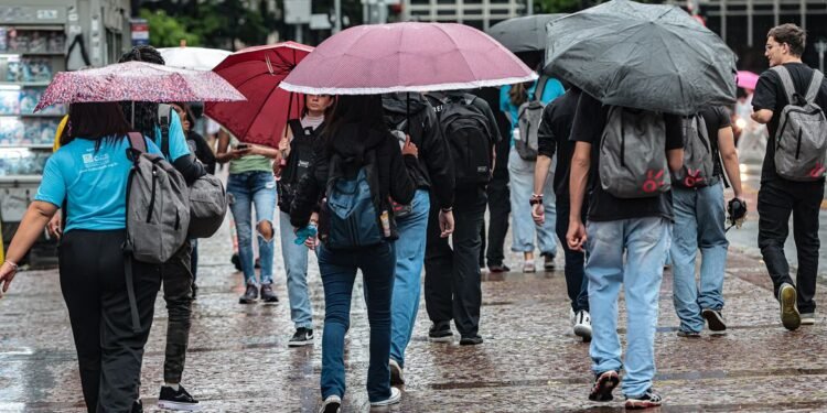 Fevereiro terá chuva e calor nas Regiões Norte e Nordeste do país