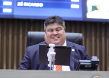 'Sedução do poder': nove dos 13 novos vereadores votam em David Reis para Presidir a CMM