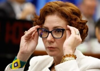 Carla Zambelli tem mandato cassado pelo TRE-SP (Foto: Reprodução/ internet)