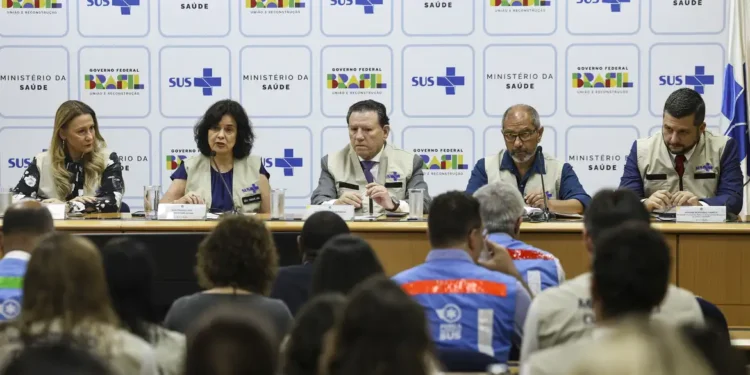 Governo se antecipa a período sazonal da dengue para evitar óbitos