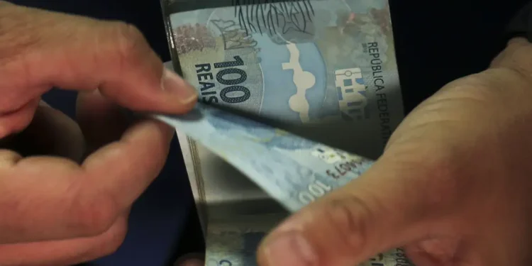 Atividade econômica cresce 0,6%, diz Monitor do PIB-FGV