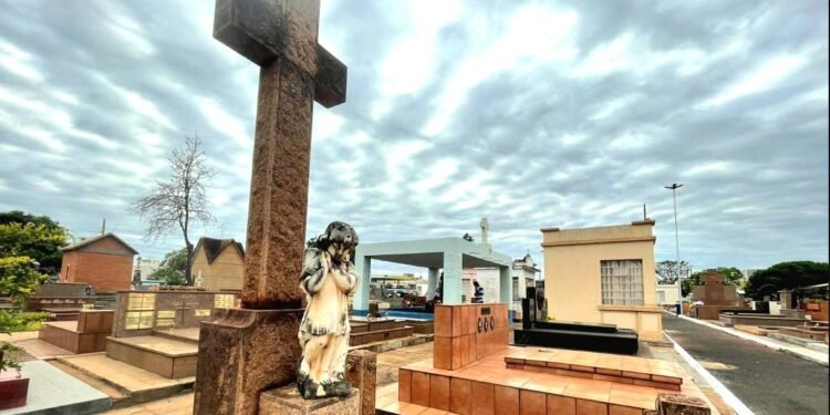 Justiça recomenda medidas contra sepultamentos irregulares em Maués