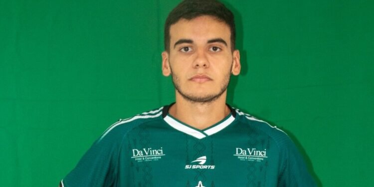 Manaus FC anuncia contratação do zagueiro Raphá