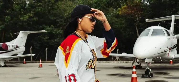 Não passa Wi-Fi”, diz Ludmilla após pouso forçado no RJ