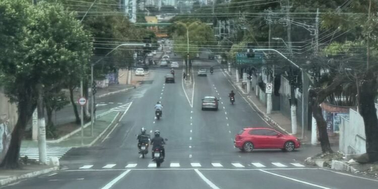 Mudança na sinalização: novo semáforo deve funcionar no cruzamento entre a avenida Paraíba e a rua Belo Horizonte