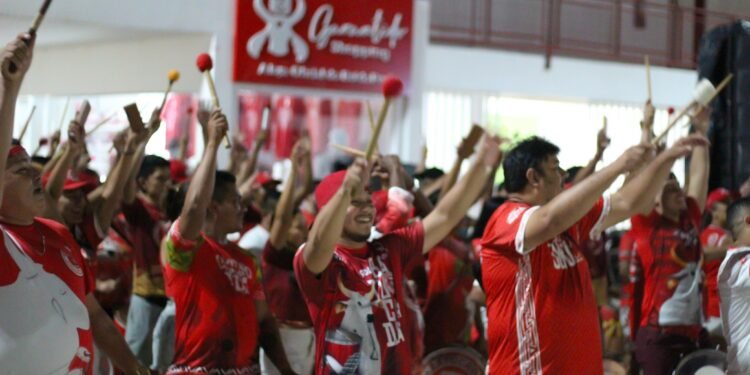 carnaboi-vermelho-branco