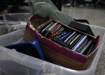 Mais de 600 celulares são apreendidos durante operação no Centro de Manaus