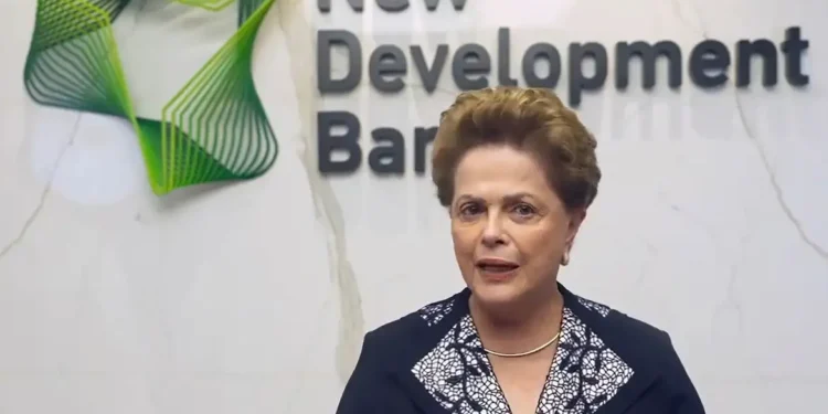 Dilma Rousseff é internada após quadro de neurite vestibular