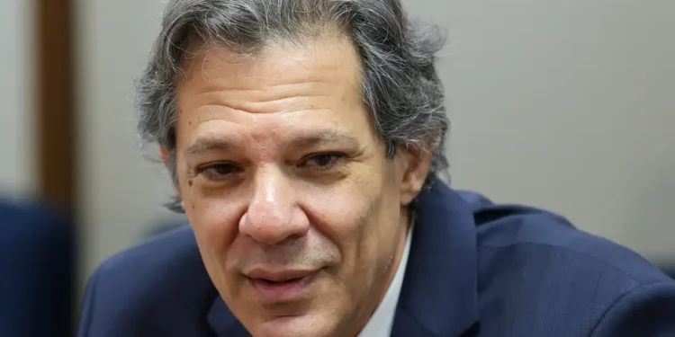 Mercado financeiro está mais tenso do que em outros tempos, diz Haddad
