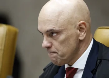 Bolsonaro volta a pedir prazo de 83 dias para apresentar defesa