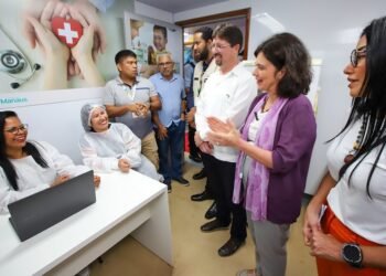 Ministra Nísia Trindade visita zona Rural de Manaus (Foto: Clóvis Miranda/Semcom)