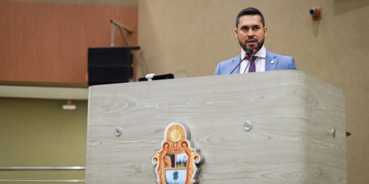 paulo-tyrone-combustiveis