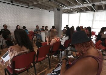 Brasil teve saldo positivo de 71 mil vagas ocupadas por estrangeiros