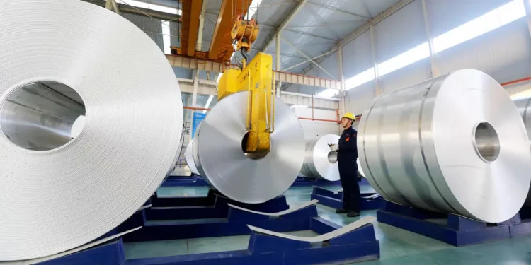 Brasil avalia recorrer à OMC contra tarifa dos EUA ao aço e alumínio