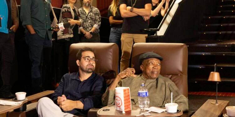 Milton Nascimento se emociona com filme sobre sua vida em pré-estreia