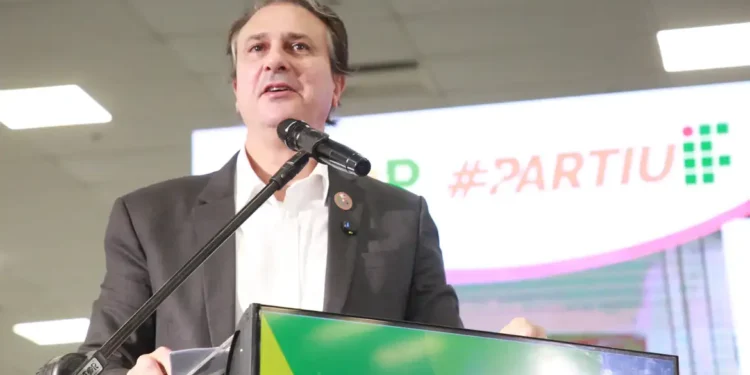 MEC lança programa para ampliar acesso de estudantes ao ensino técnico