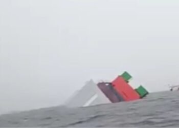 Balsa naufraga no rio; chuva e ventos fortes podem ter contribuído