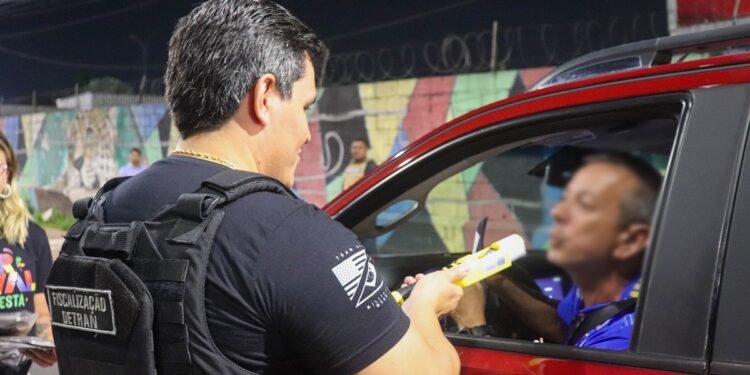 Carnaval: Detran-AM deflagra Operação Lei Seca em pontos estratégicos de Manaus