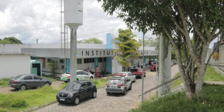 Homem morre vítima de arma de fogo na Compensa