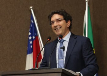 TCE-AM suspende aumento de salários do prefeito, vice e vereadores de Itacoatiara