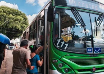 Manaus pode ter nova tarifa de ônibus com valores diferenciados