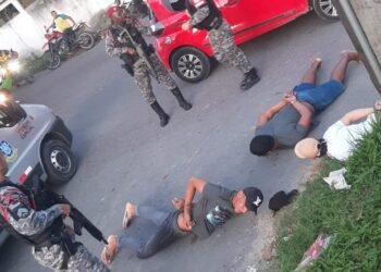 Os suspeitos foram encontrados após denúncia de uma das vítimas (Foto: Reprodução/ redes sociais)