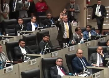 'A população é quem paga a conta', oposição critica aprovação de empréstimo bilionário para Prefeitura de Manaus