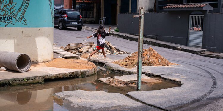 buraco no bairro Betânia
