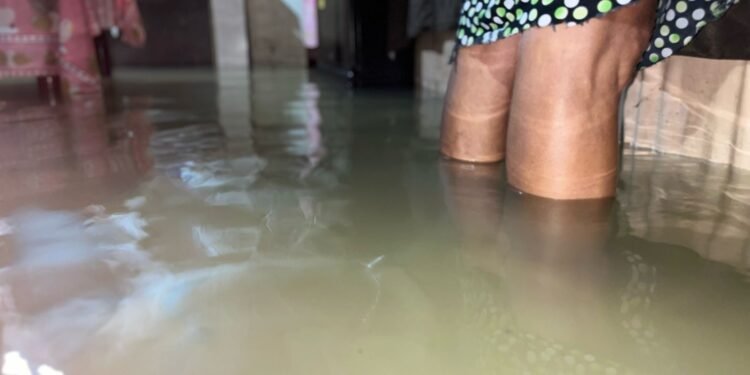 casa-alagada-compensa