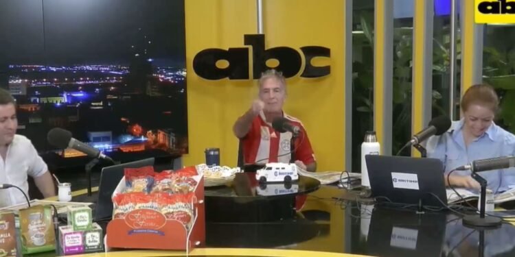 comentarista do Paraguai chama brasileiros de macacos