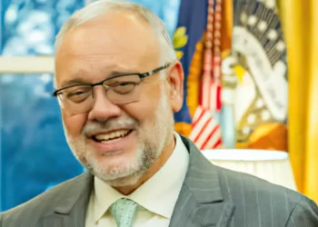 EUA declaram embaixador da África do Sul persona non grata