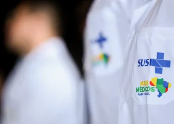 Mais Médicos: Saúde anuncia 2,2 mil novas vagas e cadastro reserva