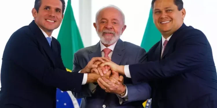 O presidente da Câmara, Hugo Motta, o presidente da República Luiz Inácio Lula da Silva e o presidente do Senado, Davi Alcolumbre Foto: Wilton Junior/Estadão / Estadão O presidente da Câmara, Hugo Motta, o presidente da República Luiz Inácio Lula da Silva e o presidente do Senado, Davi Alcolumbre - (Foto: Wilton Junior/Estadão / Estadão)