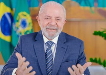 'Ano que vem, vai crescer PIB, salário mínimo, renda e distribuição de terra', afirma Lula em cerimônia da reforma agrária