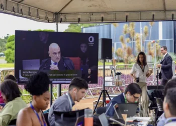 STF retoma julgamento sobre denúncia contra Bolsonaro