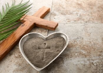 Quarta-feira de Cinzas é tempo de reflexão e renovação (Foto: Reprodução/Internet)